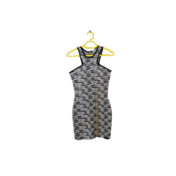 Robe moulante Zara en maille graphique noir et blanc, encolure américaine